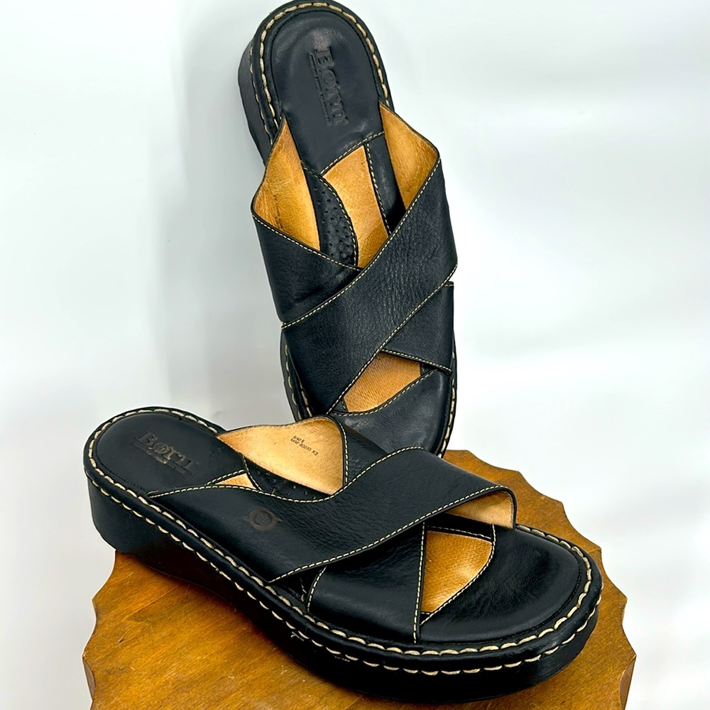 Born Black Leather Sandals B3233 K2